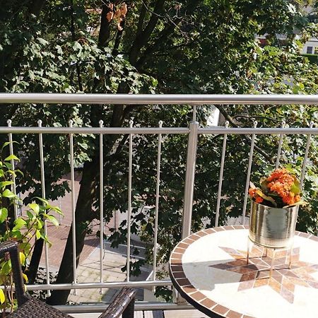 Moderne Zweizimmerwohnung Essen Exterior foto