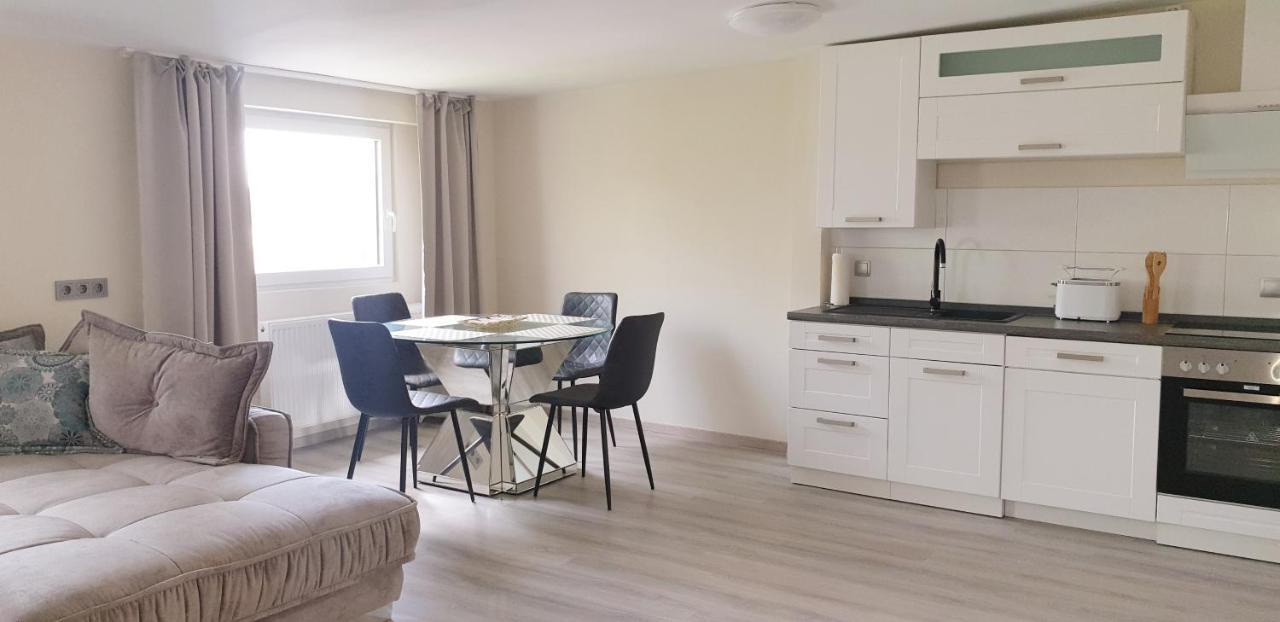 Moderne Zweizimmerwohnung Essen Exterior foto